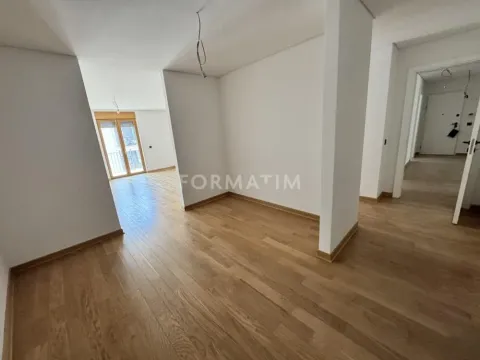 Prodaja, četvorosoban stan, 261m², Vračar Hram, Vračar Sve Podlokacije - image 3