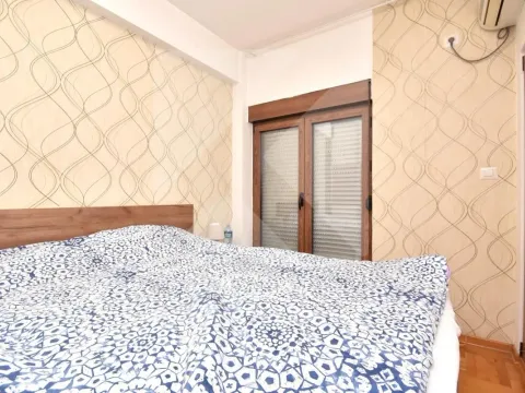 Rent, two bedroom apartment, 56m², Blok 6, Podgorica - image 6