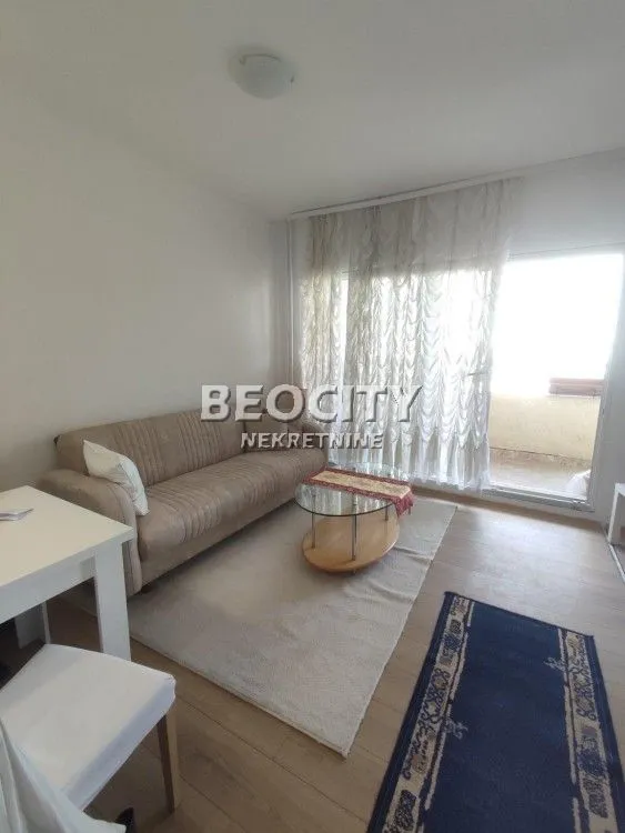 Izdavanje, stan, 40m², Dorćol Sve Podlokacije, Beograd