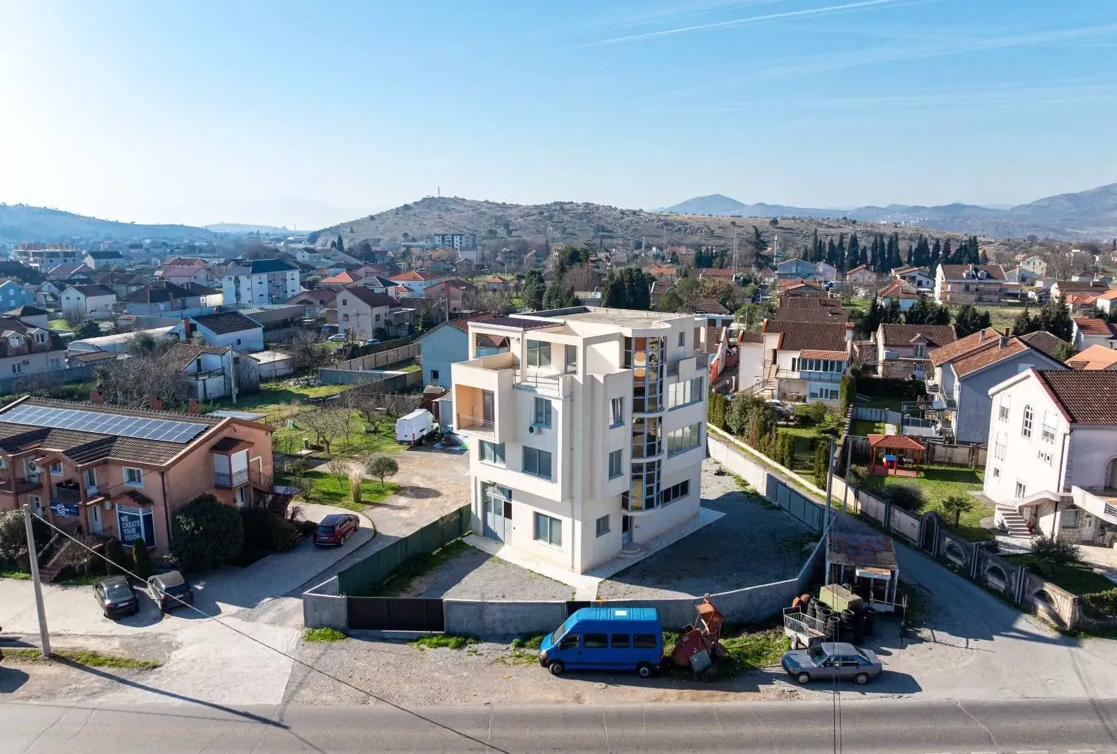 Izdavanje, jednosoban stan, 600m², Gornja Gorica, Podgorica