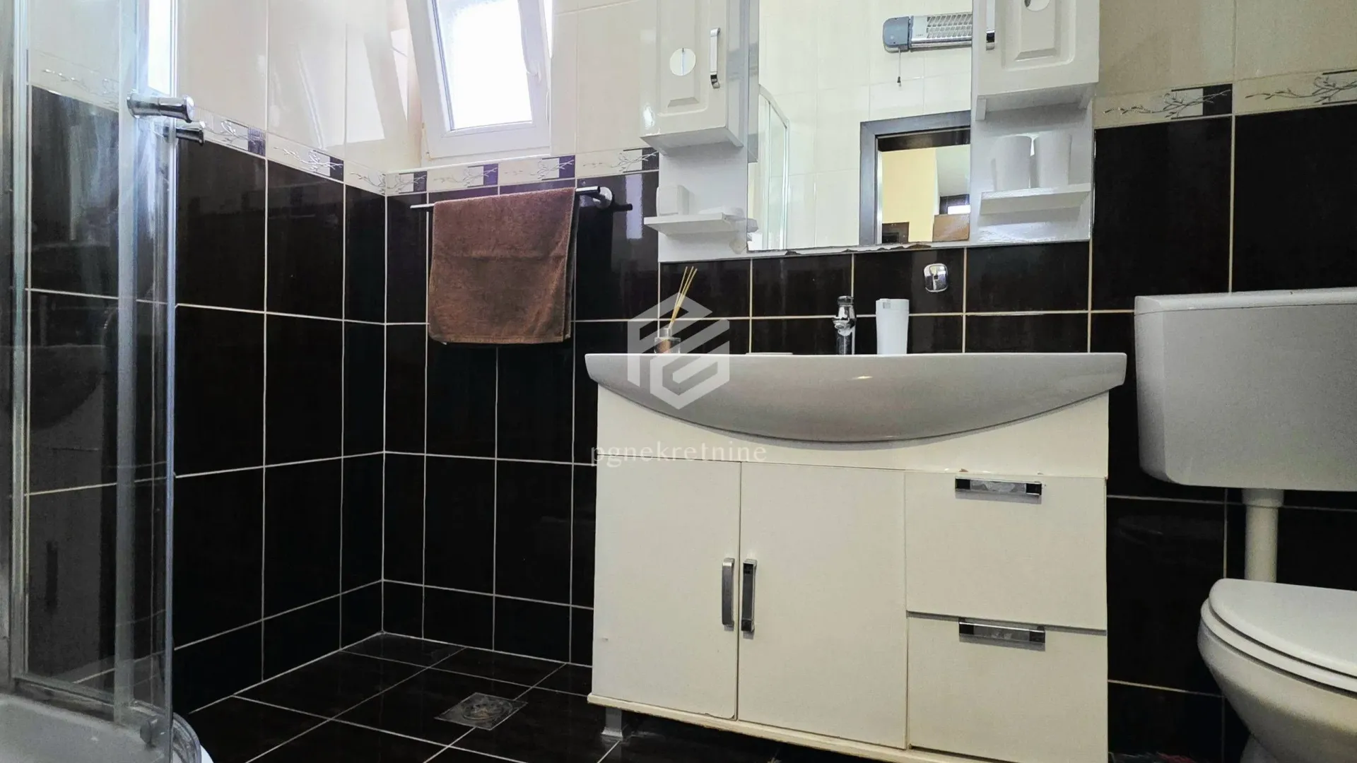 Rent, two bedroom apartment, 115m², Tološi, Podgorica