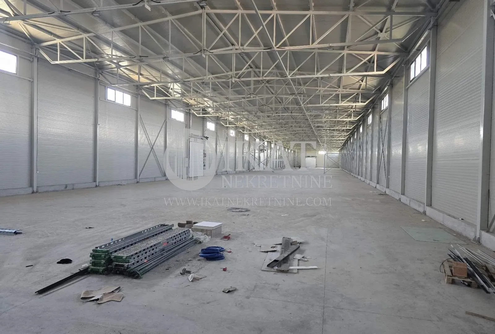 Rent, office space, 3440m², Šimanovci, Pećinci