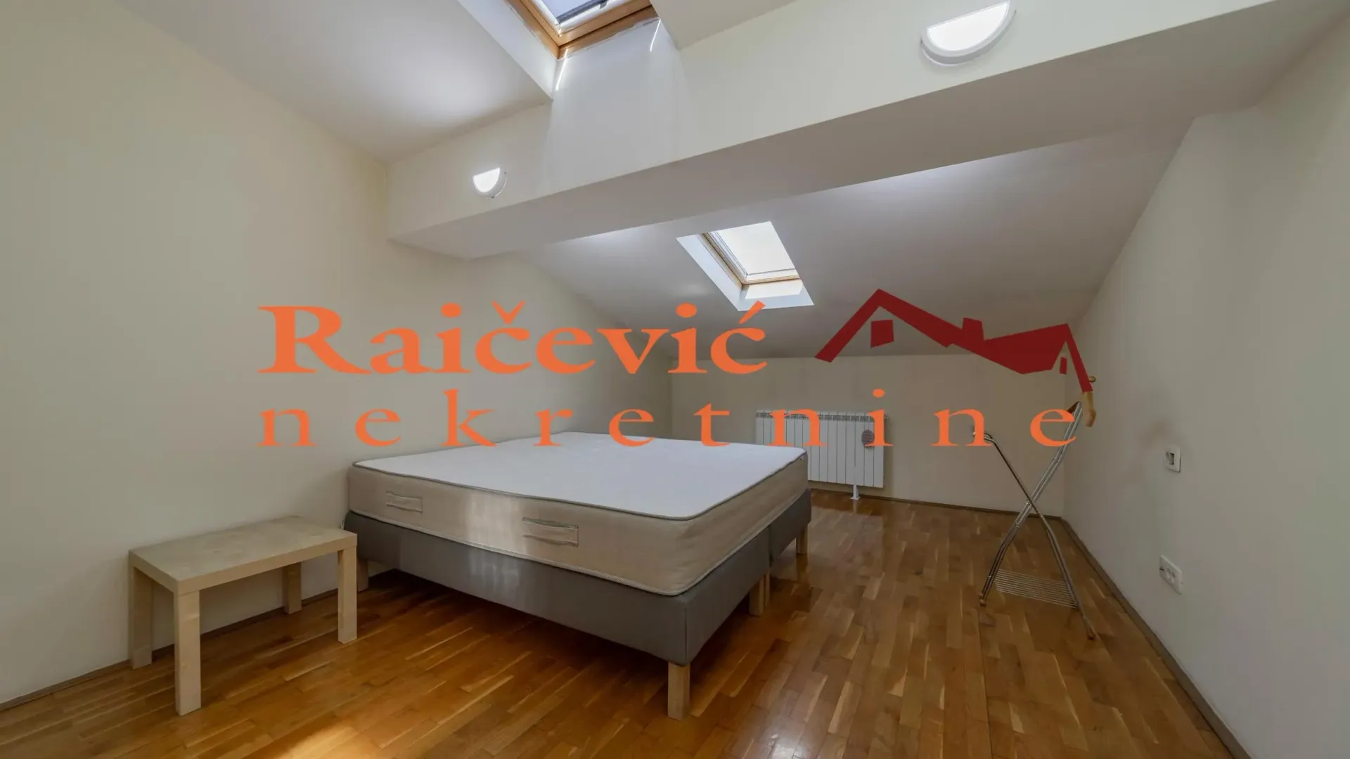 Sale, four bedroom apartment, 160m², Zvezdara Sve Podlokacije, Beograd