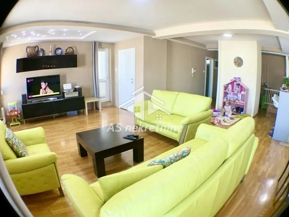 Sale, four bedroom apartment, 157m², Đeram Pijaca, Beograd