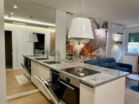 Izdavanje, jednosoban stan, 40m², Sajmište, Novi Sad - image 2