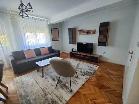 Izdavanje, dvosoban stan, 52m², Socijalno, Novi Sad Sve Podlokacije - image 9