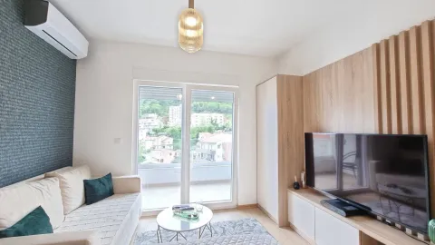 Rent, studio apartment, 30m², Budva, Crna Gora - image 13