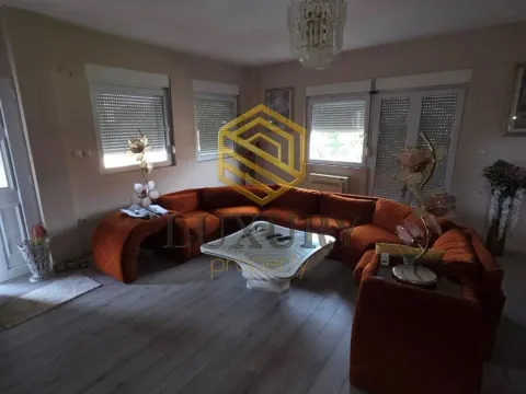 Prodaja, kuća, 297m², Zabjelo, Podgorica - image 3