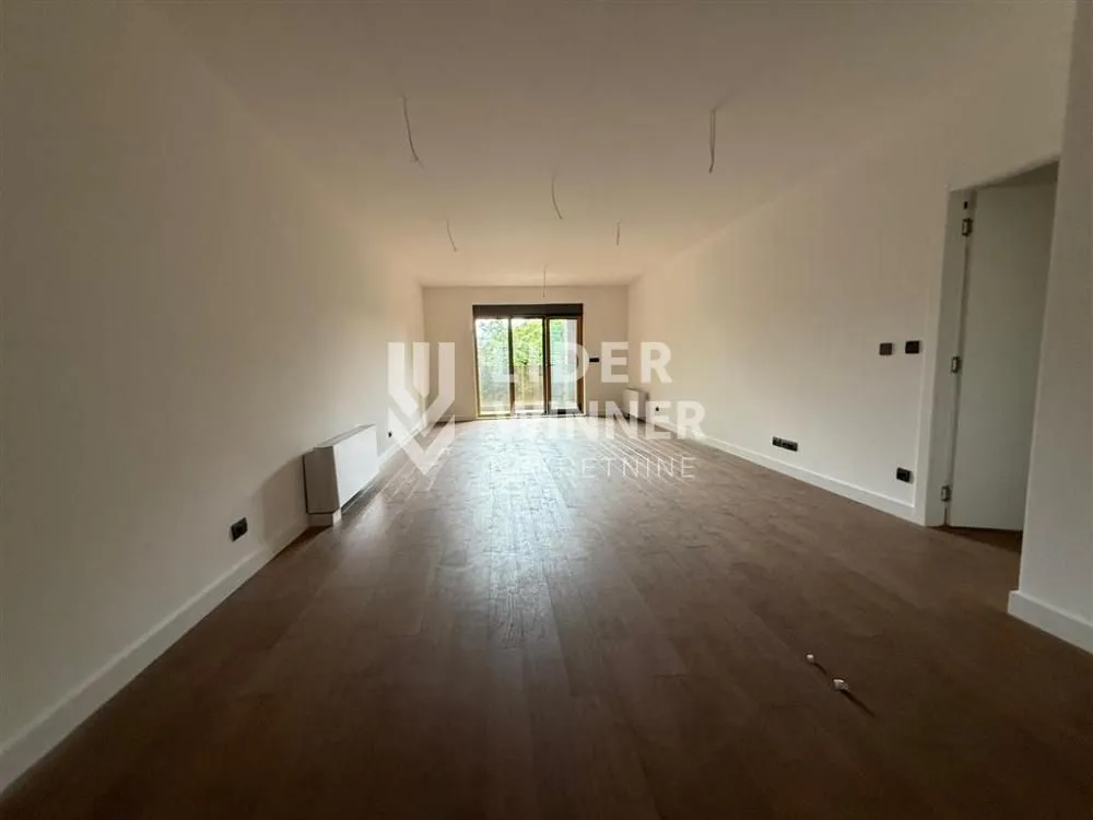 Sale, four bedroom apartment, 125m², Autokomanda, Voždovac Sve Podlokacije