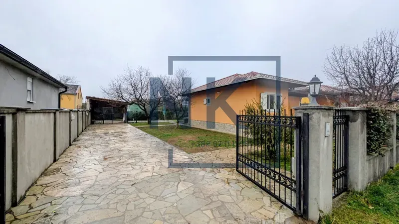 Rent, house, 170m², Tološi, Podgorica