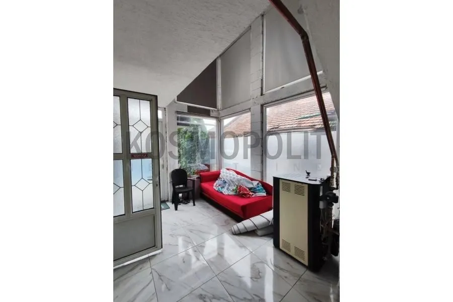 Prodaja, kuća, 205m², Centar, Pančevo