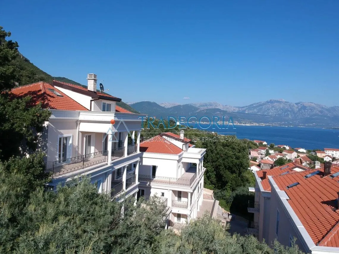 Prodaja, dvosoban stan, 151m², Đenovići, Herceg Novi