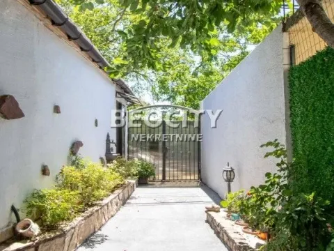 Sale, house, 230m², Jajinci, Voždovac Sve Podlokacije - image 18