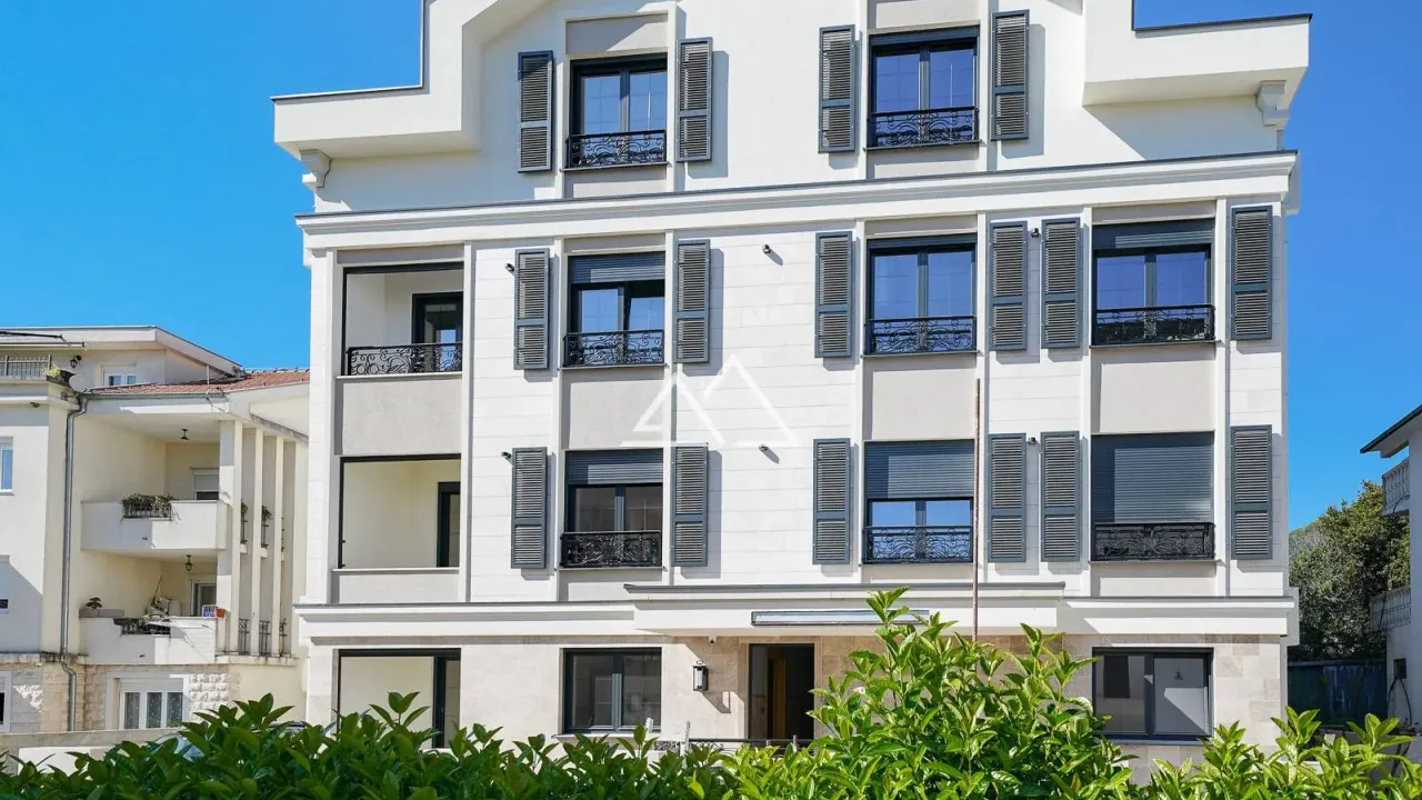 Sale, three bedroom apartment, 96m², Tivat, Crna Gora