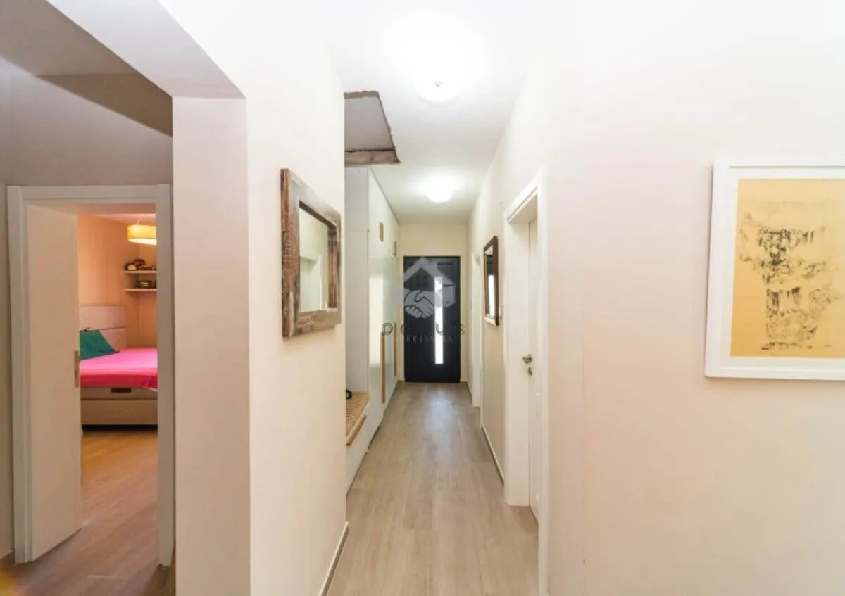 Prodaja, kuća, 130m², Tološi, Podgorica