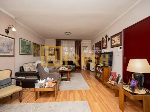 Prodaja, kuća, 140m², Pobrežje, Podgorica - image 2