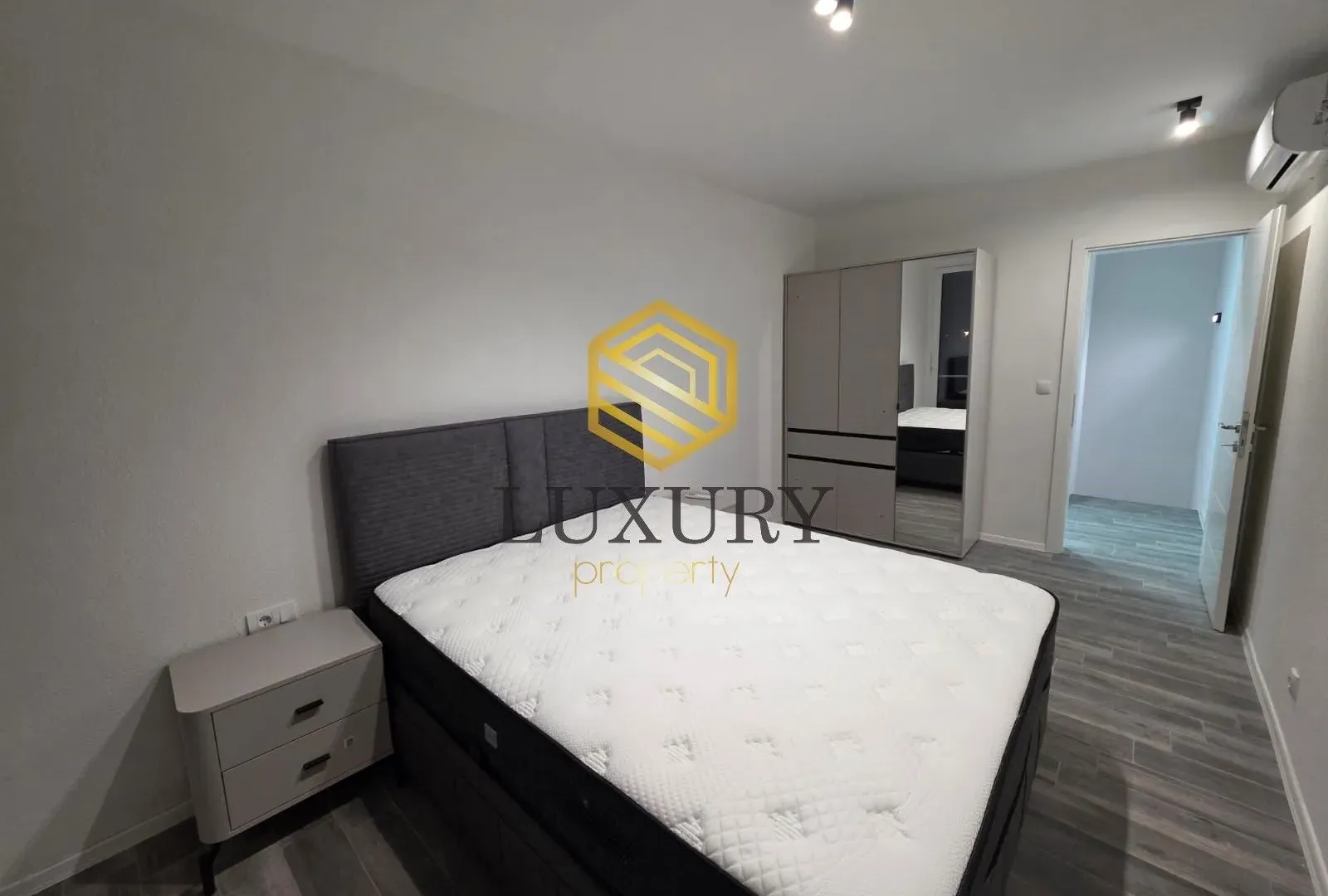 Prodaja, dvosoban stan, 100m², Luštica, Tivat