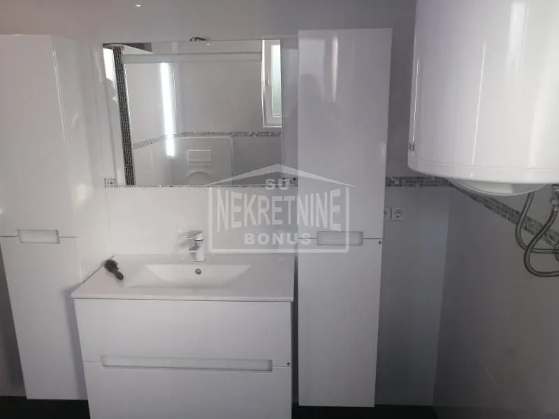 Prodaja, kuća, 229m², Kertvaroš, Subotica