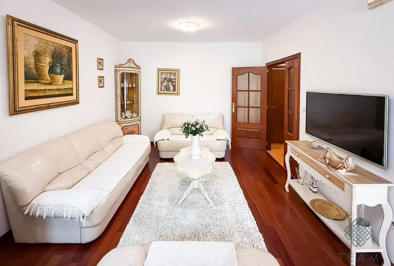Izdavanje, trosoban stan, 100m², Gorica C, Podgorica