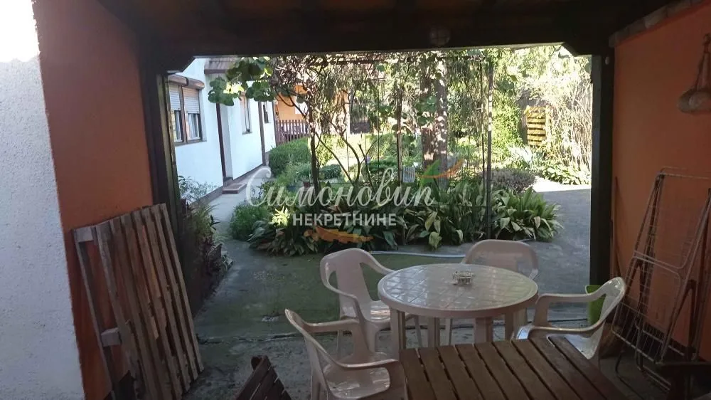 Prodaja, kuća, 187m², Zemun Cara Dušana, Zemun Sve Podlokacije