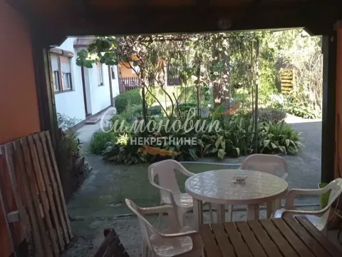 Prodaja, kuća, 187m², Zemun Cara Dušana, Zemun Sve Podlokacije - image 17