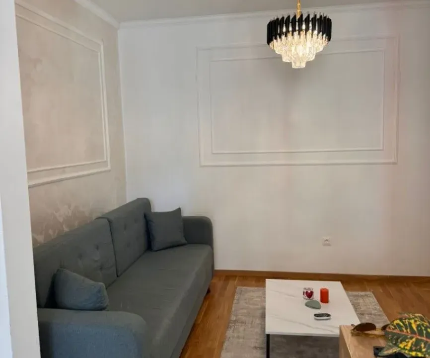 Izdavanje, jednosoban stan, 50m², Bečići, Budva