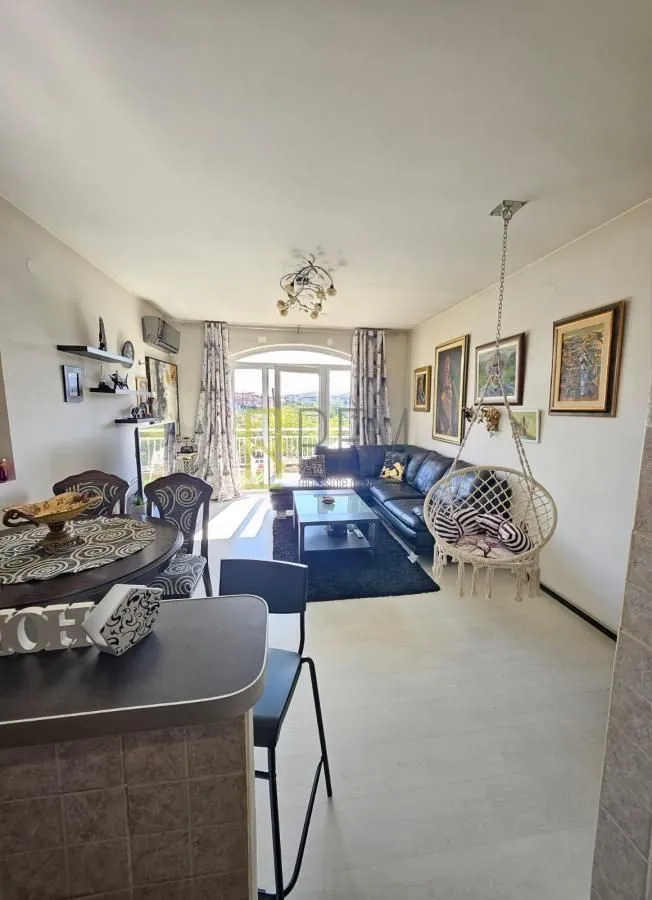 Prodaja, dvosoban stan, 65m², Centar, Podgorica