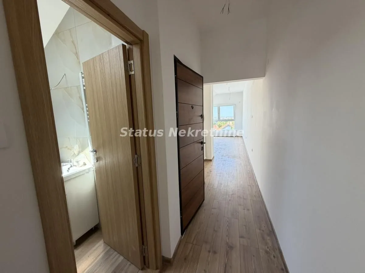 Prodaja, dvosoban stan, 54m², Sremska Kamenica, Petrovaradin