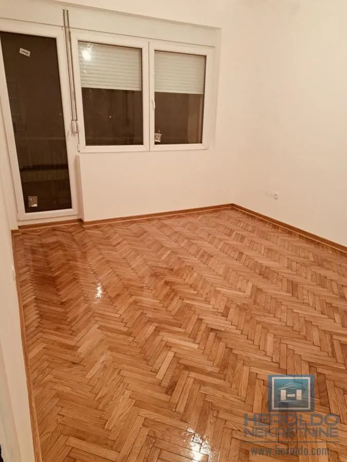 Prodaja, dvosoban stan, 69m², Ćuprija, Srbija