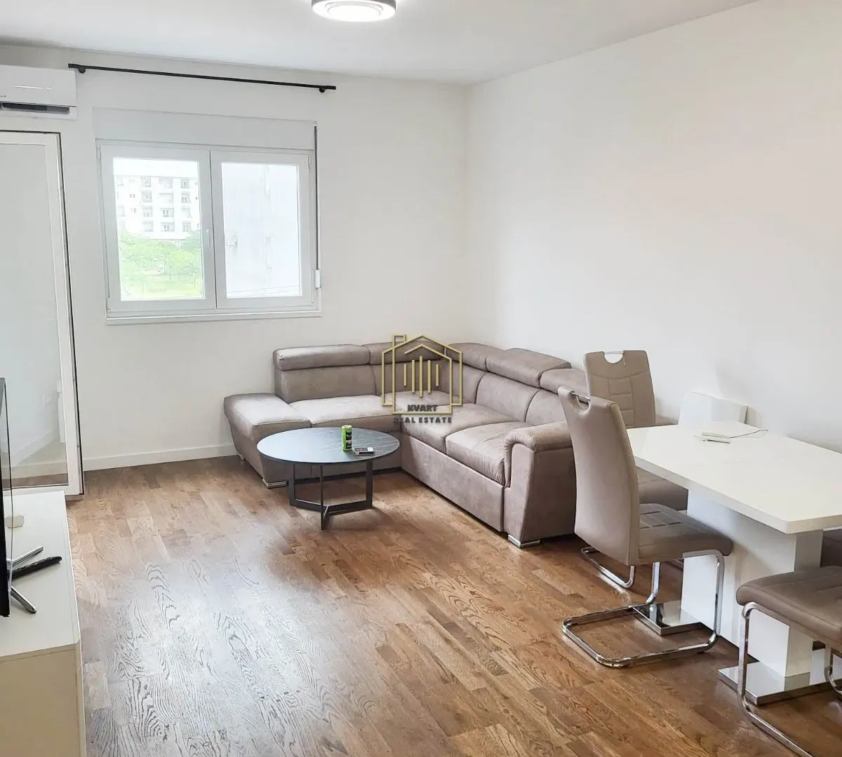 Izdavanje, jednosoban stan, 47m², Stari Aerodrom, Podgorica