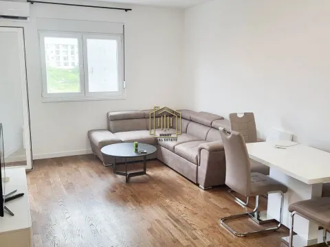 Izdavanje, jednosoban stan, 47m², Stari Aerodrom, Podgorica