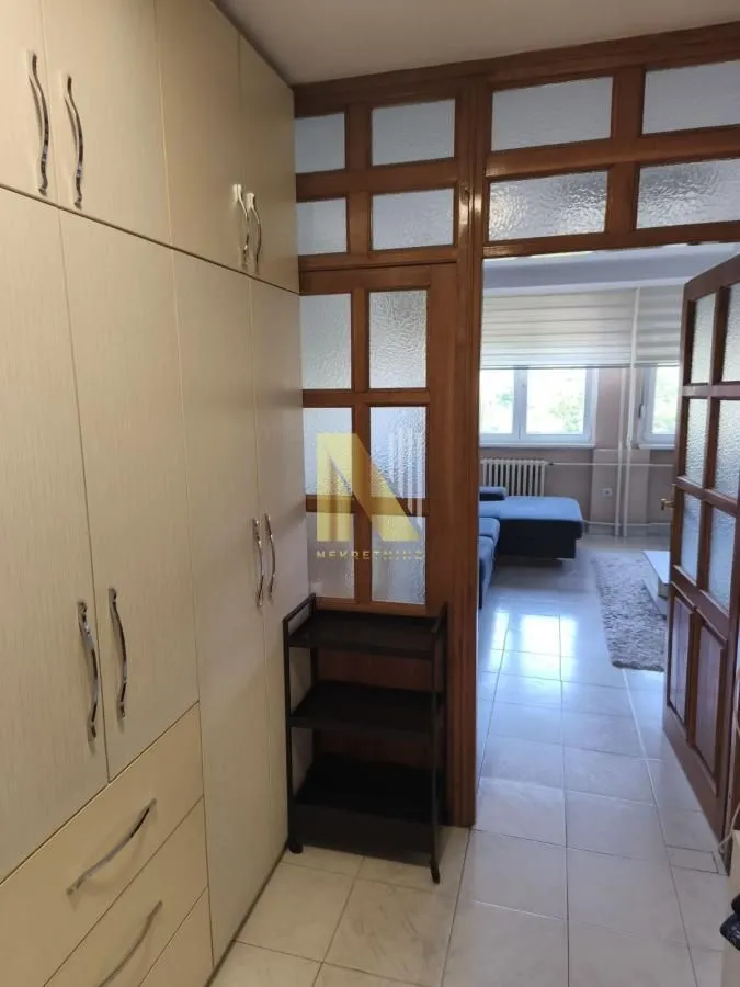 Izdavanje, garsonjera, 31m², Podbara, Novi Sad Sve Podlokacije