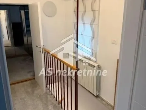 Rent, four bedroom apartment, 85m², Savski Venac, Beograd - image 6