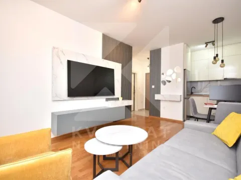 Izdavanje, jednosoban stan, 42m², Zabjelo, Podgorica - image 1