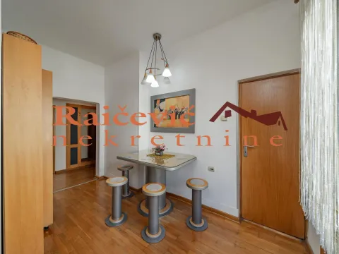 Prodaja, jednosoban stan, 40m², Centar, Stara Pazova - image 11