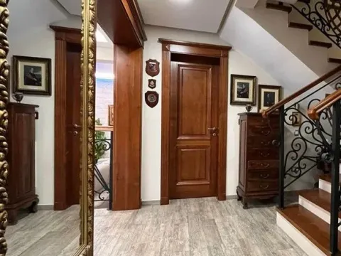 Prodaja, kuća, 500m², Bar, Crna Gora - image 17