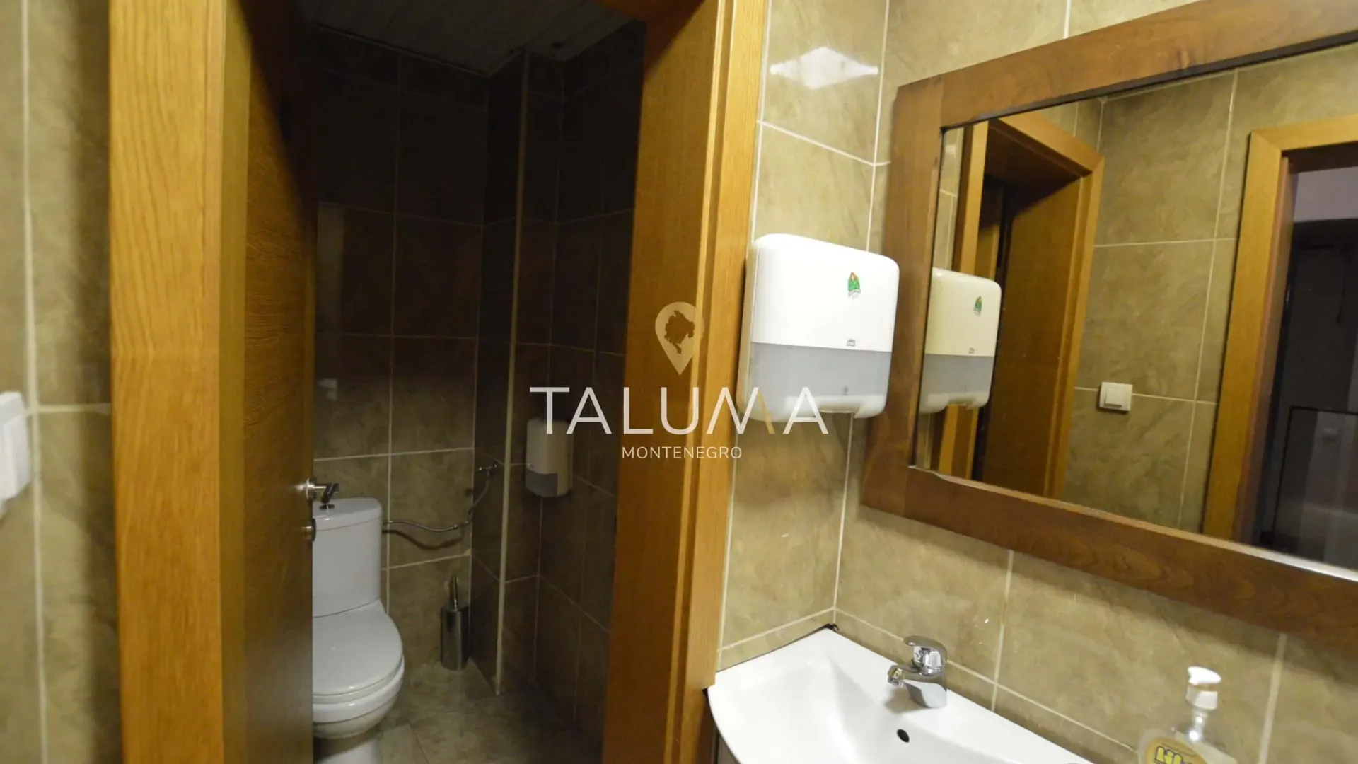 Rent, office space, 129m², Dalmatinska ulica, Podgorica