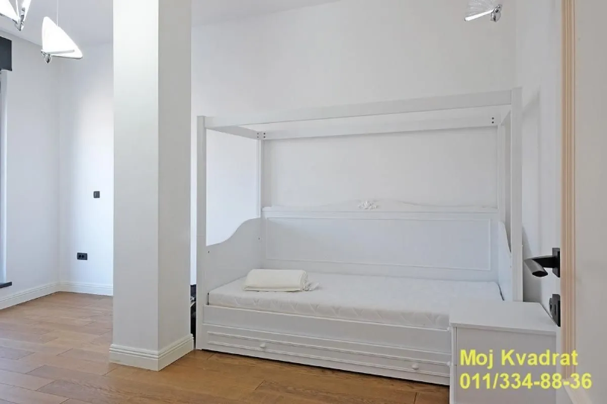 Sale, apartment, 232m², Banovo Brdo, Beograd