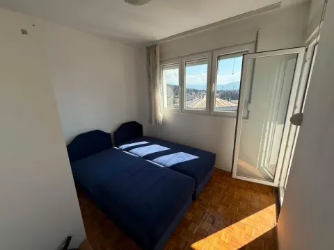 Rent, two bedroom apartment, 60m², Podgorica, Crna Gora - image 1