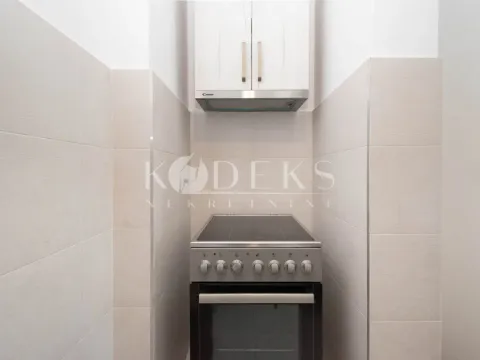 Izdavanje, garsonjera, 30m², Stara Varoš, Podgorica - image 4