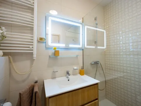 Rent, apartment, 55m², City Kvart, Podgorica - image 13