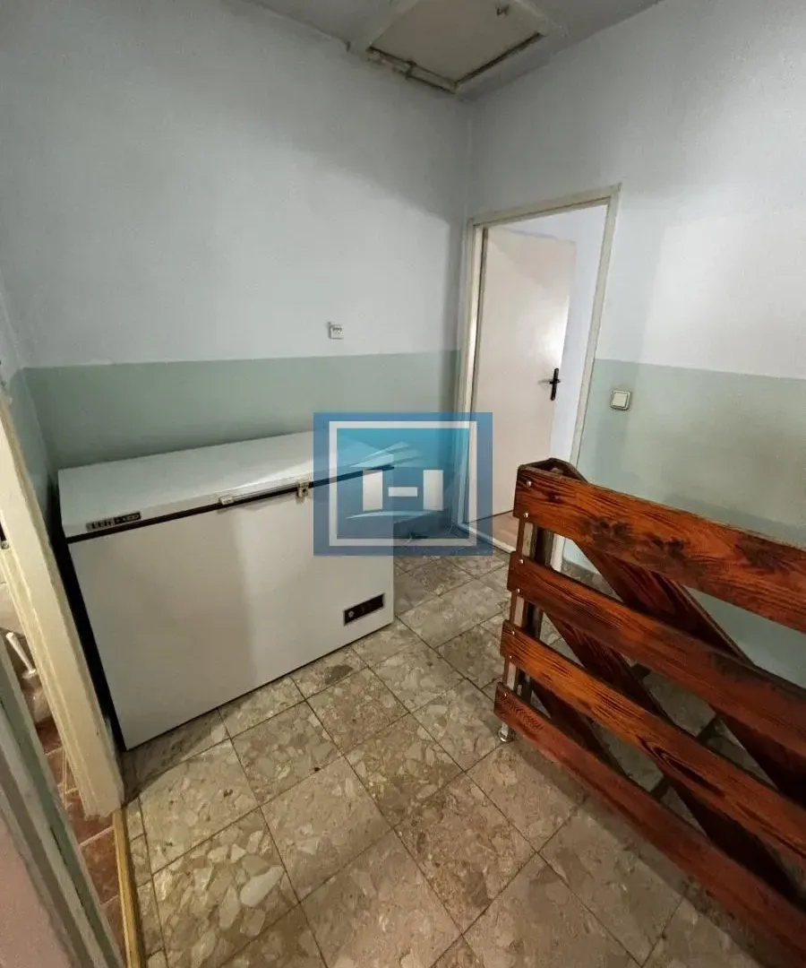 Prodaja, četvorosoban stan, 102m², Strelište, Jagodina