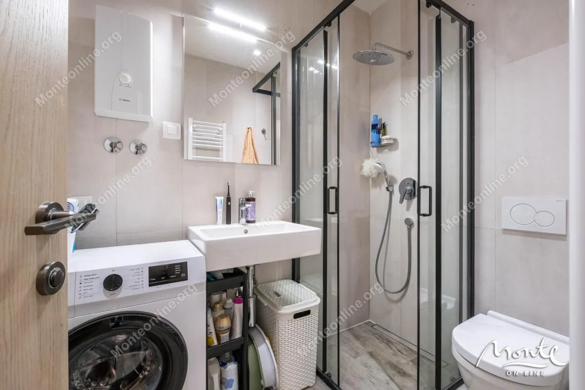 Sale, studio apartment, 24m², Tivat, Crna Gora