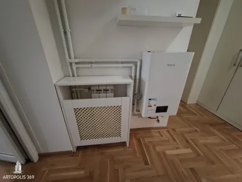 Izdavanje, dvosoban stan, 57m², Savski Venac, Beograd - image 14