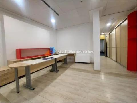 Izdavanje, poslovni prostor, 457m², Stari Grad, Beograd - image 19