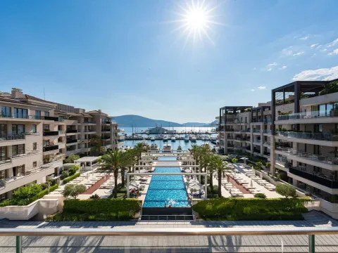 Prodaja, četvorosoban stan, 350m², Porto Montenegro, Tivat - image 3