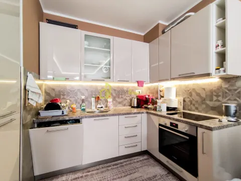 Prodaja, jednosoban stan, 49m², Tuški Put, Podgorica - image 7