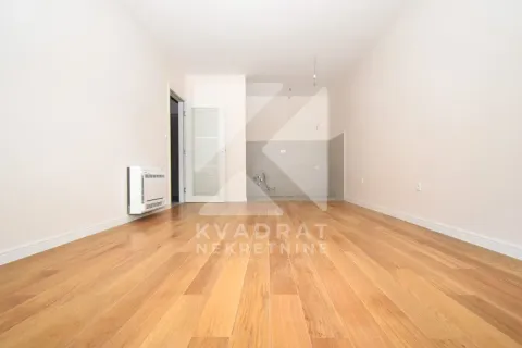 Rent, two bedroom apartment, 68m², Central Point, Podgorica - image 8