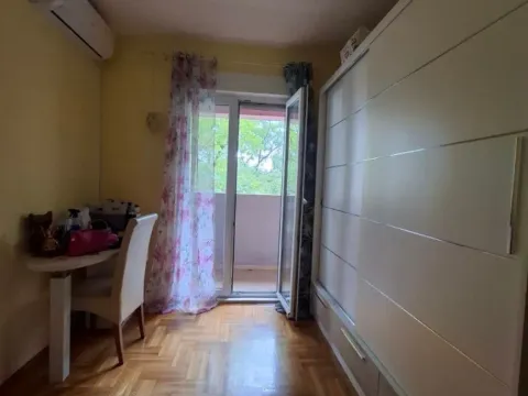 Sale, apartment, 38m², Krivi Most, Podgorica - image 3