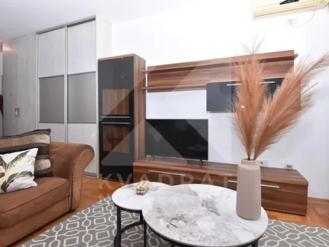Rent, one bedroom apartment, 42m², 1 maj, Podgorica - image 3